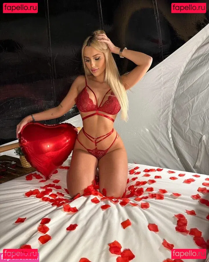 Maria Brunn Onlyfans Photo Gallery 