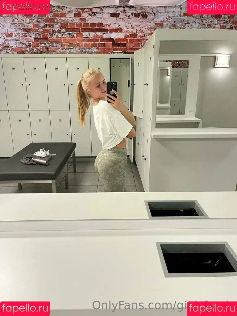 gini_frech Onlyfans Photo Gallery 