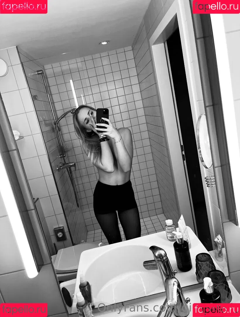 gini_frech Onlyfans Photo Gallery 