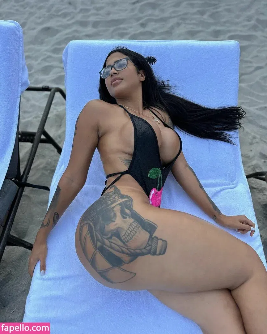 gini_frech Onlyfans Photo Gallery 