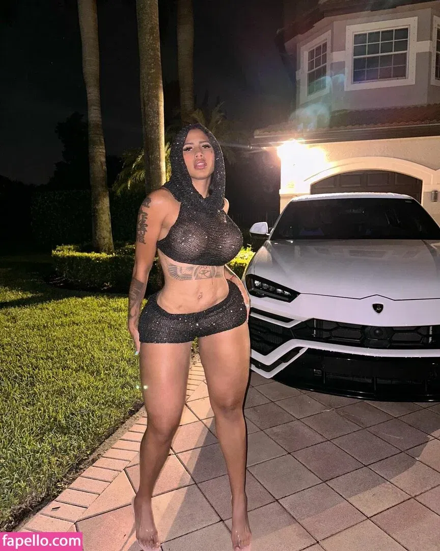 gini_frech Onlyfans Photo Gallery 