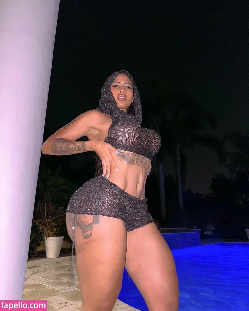 gini_frech Onlyfans Photo Gallery 