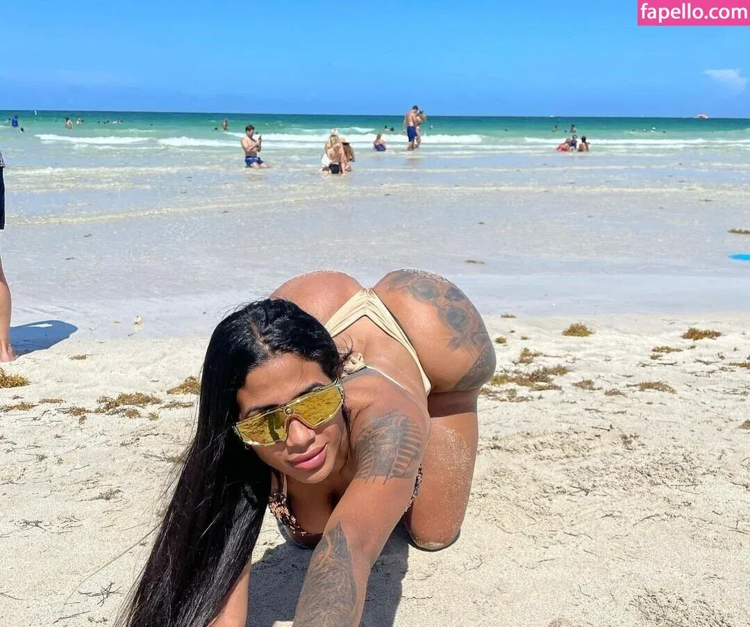 gini_frech Onlyfans Photo Gallery 