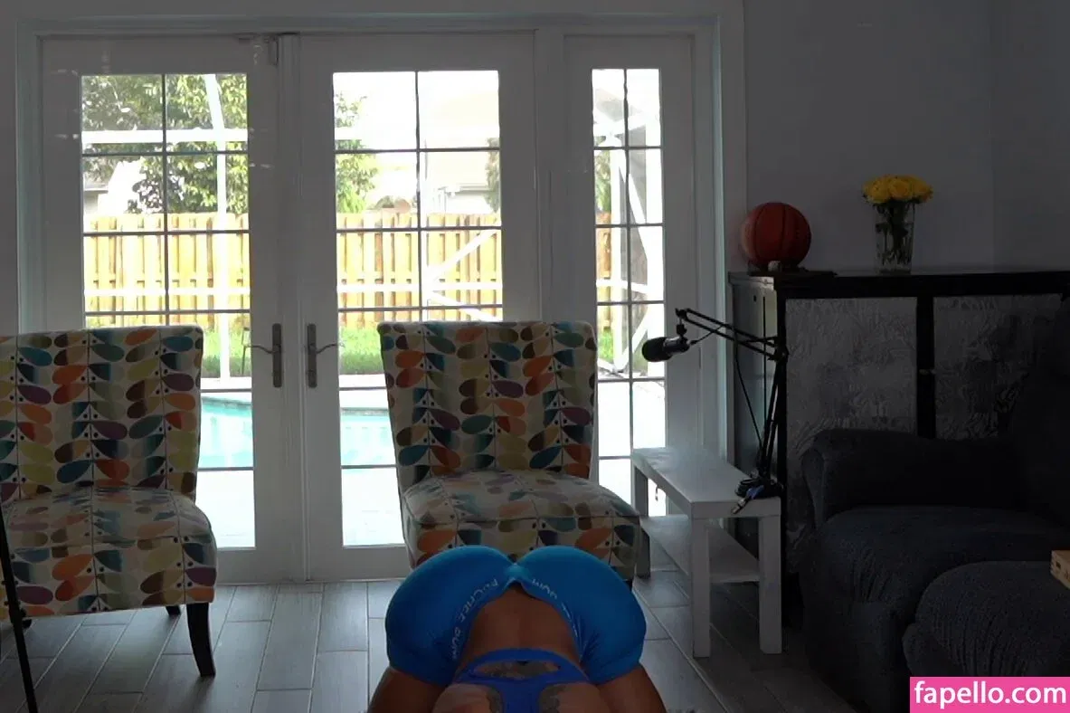 gini_frech Onlyfans Photo Gallery 