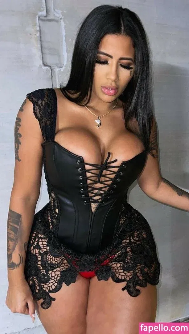 gini_frech Onlyfans Photo Gallery 