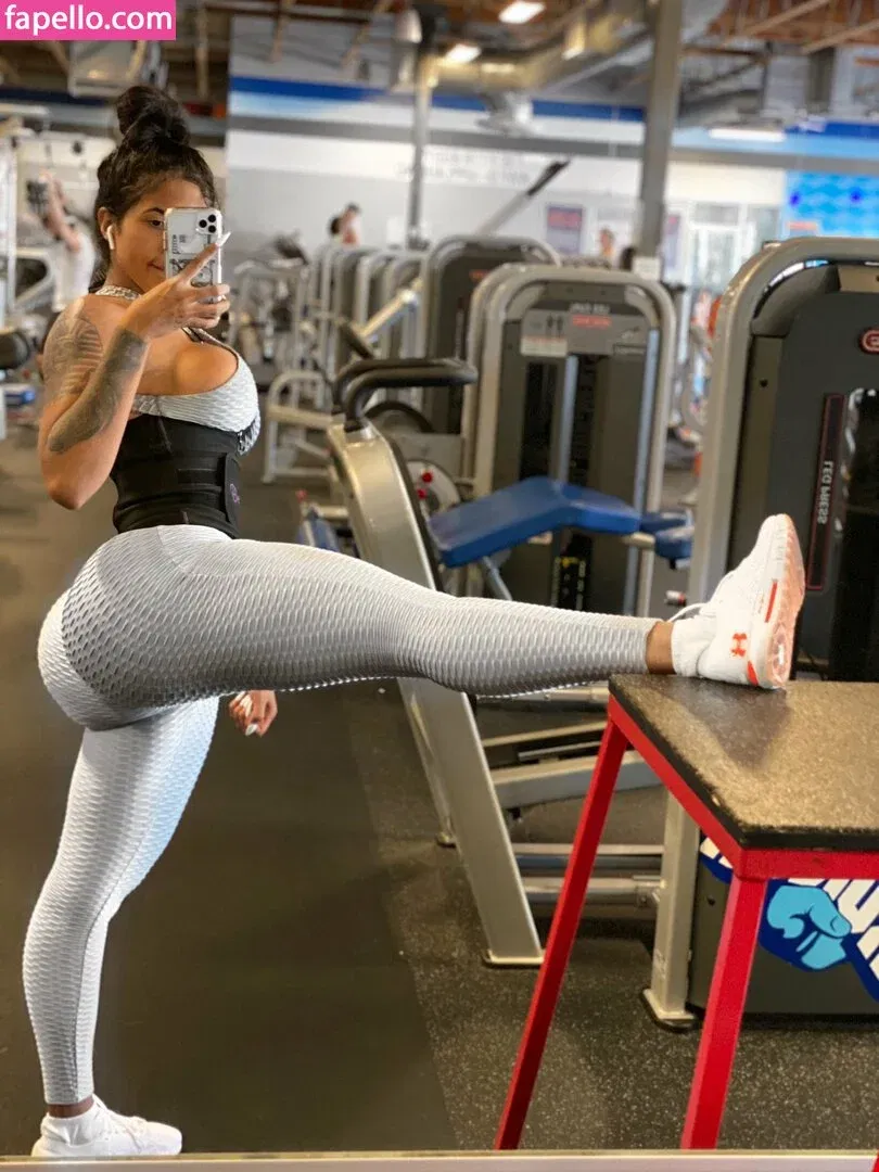 gini_frech Onlyfans Photo Gallery 