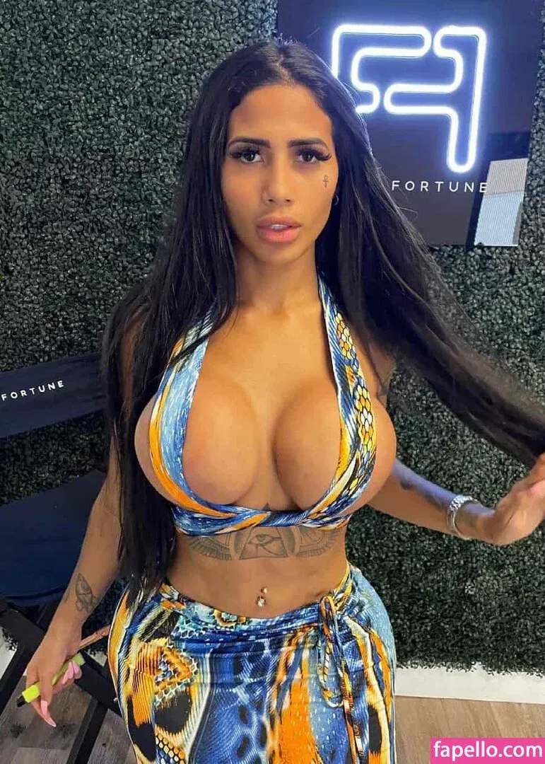 gini_frech Onlyfans Photo Gallery 