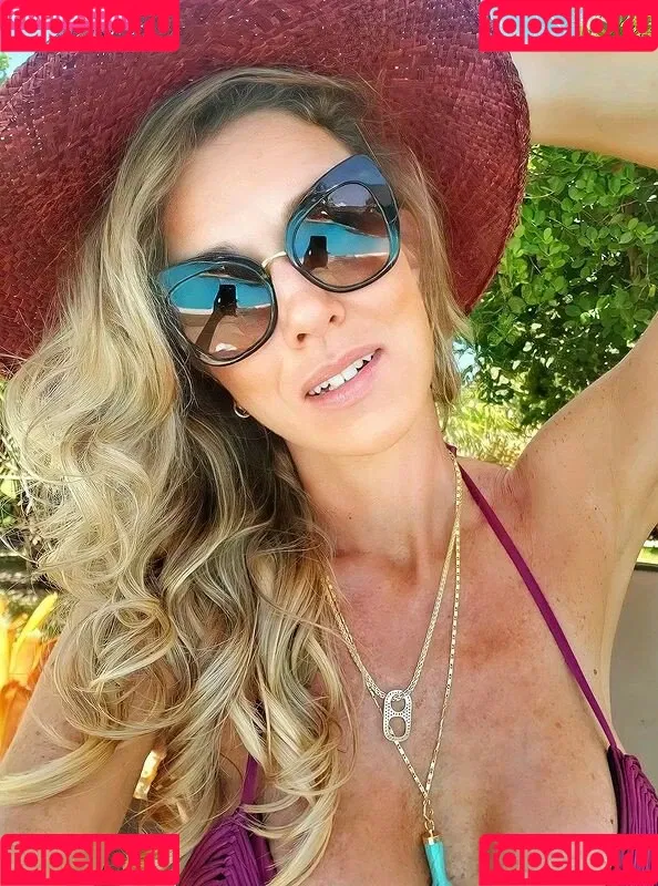 Lu Schwengber Onlyfans Photo Gallery 
