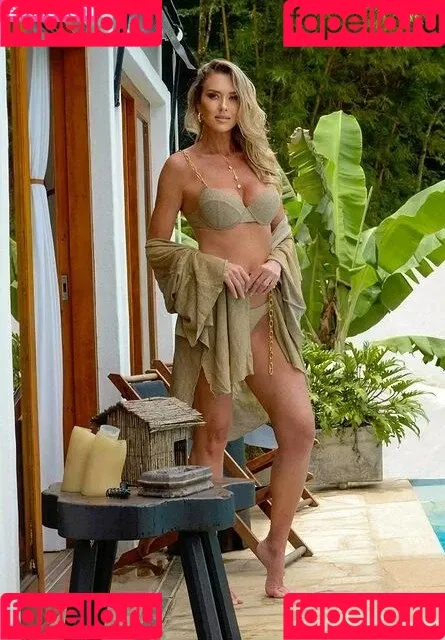Lu Schwengber Onlyfans Photo Gallery 
