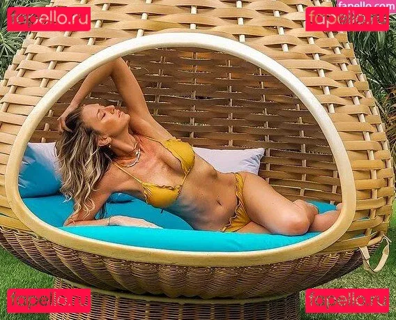 Lu Schwengber Onlyfans Photo Gallery 