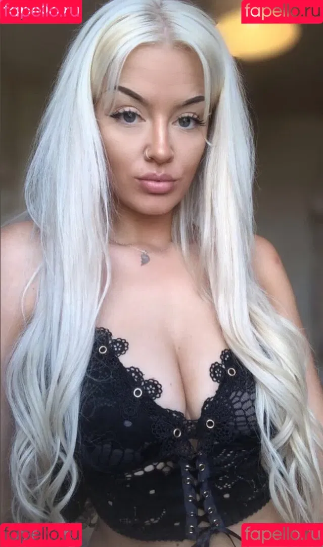 Xcandylashes Onlyfans Photo Gallery 