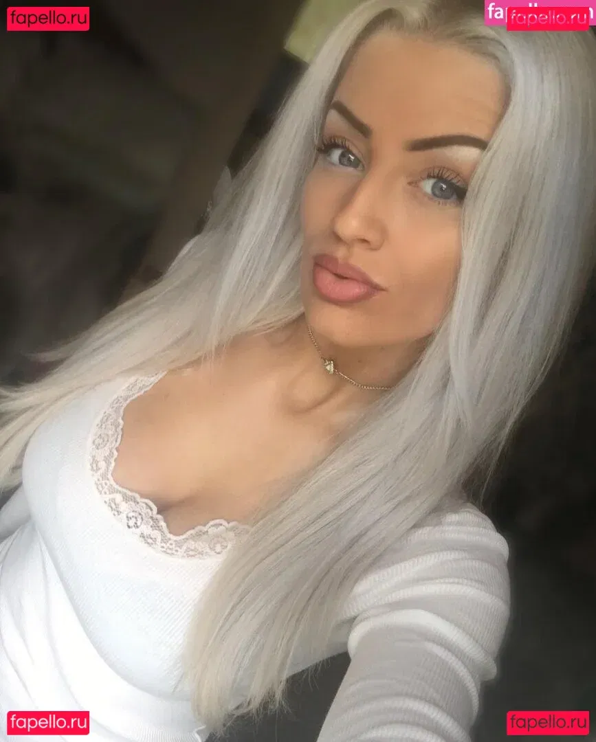 Xcandylashes Onlyfans Photo Gallery 