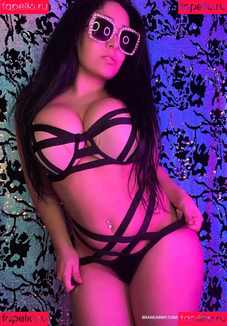 Mandy Leon Onlyfans Photo Gallery 