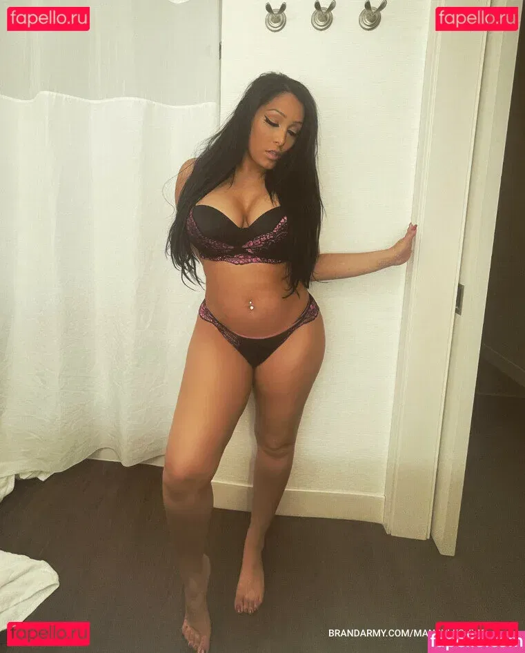 Mandy Leon Onlyfans Photo Gallery 