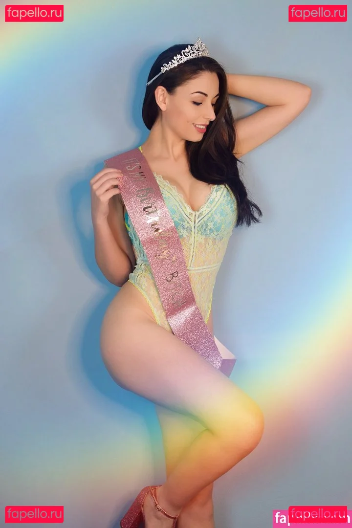 Türbaniçe Onlyfans Photo Gallery 