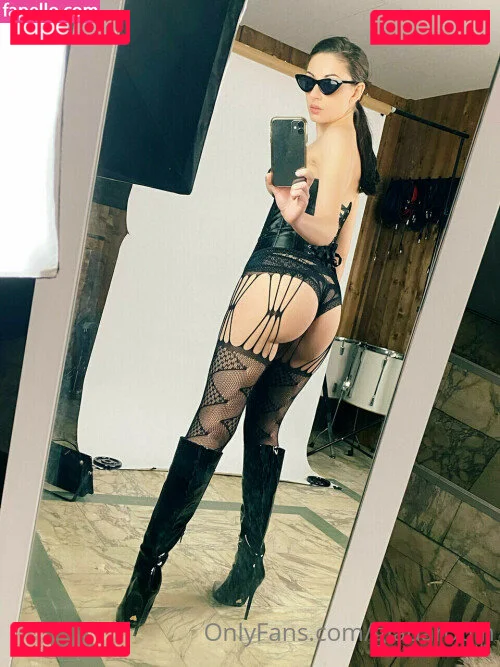 Türbaniçe Onlyfans Photo Gallery 