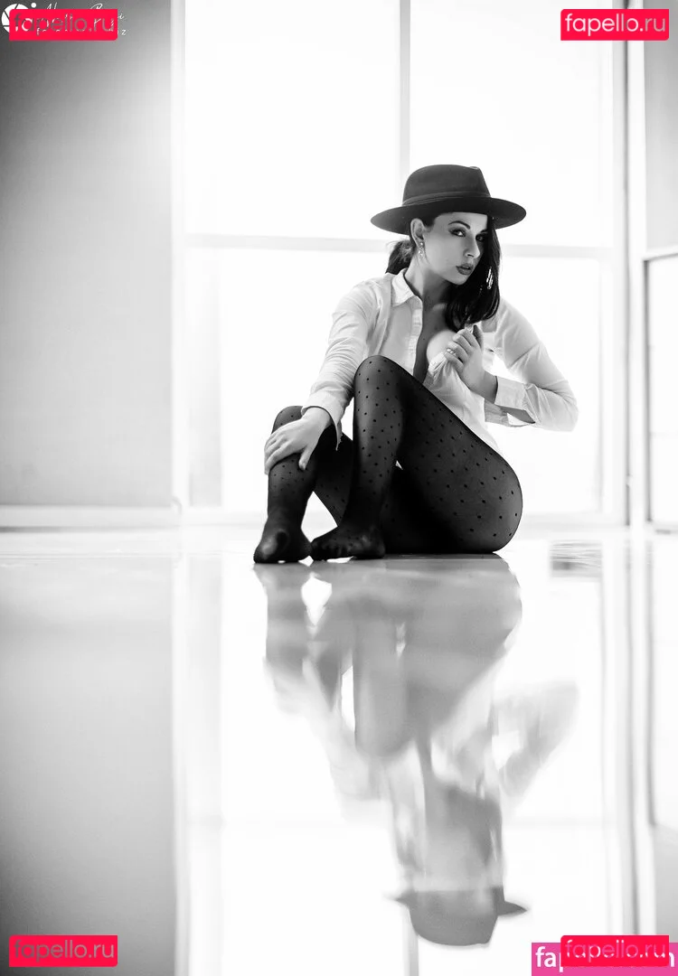 Türbaniçe Onlyfans Photo Gallery 