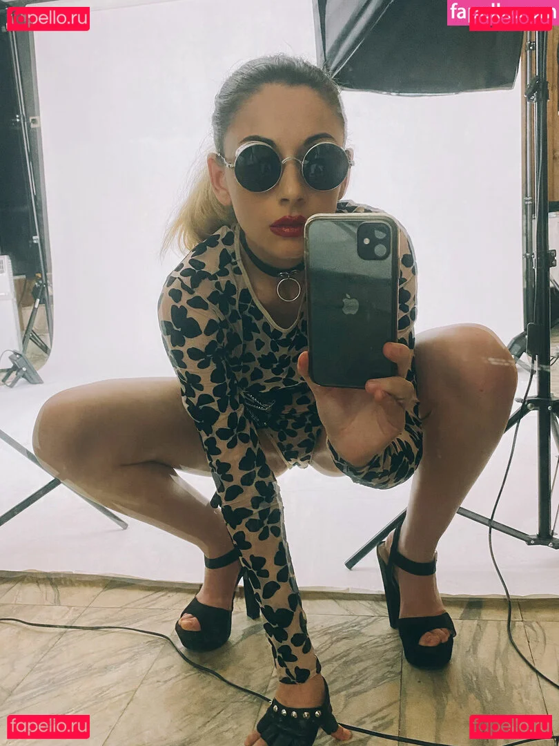 Türbaniçe Onlyfans Photo Gallery 