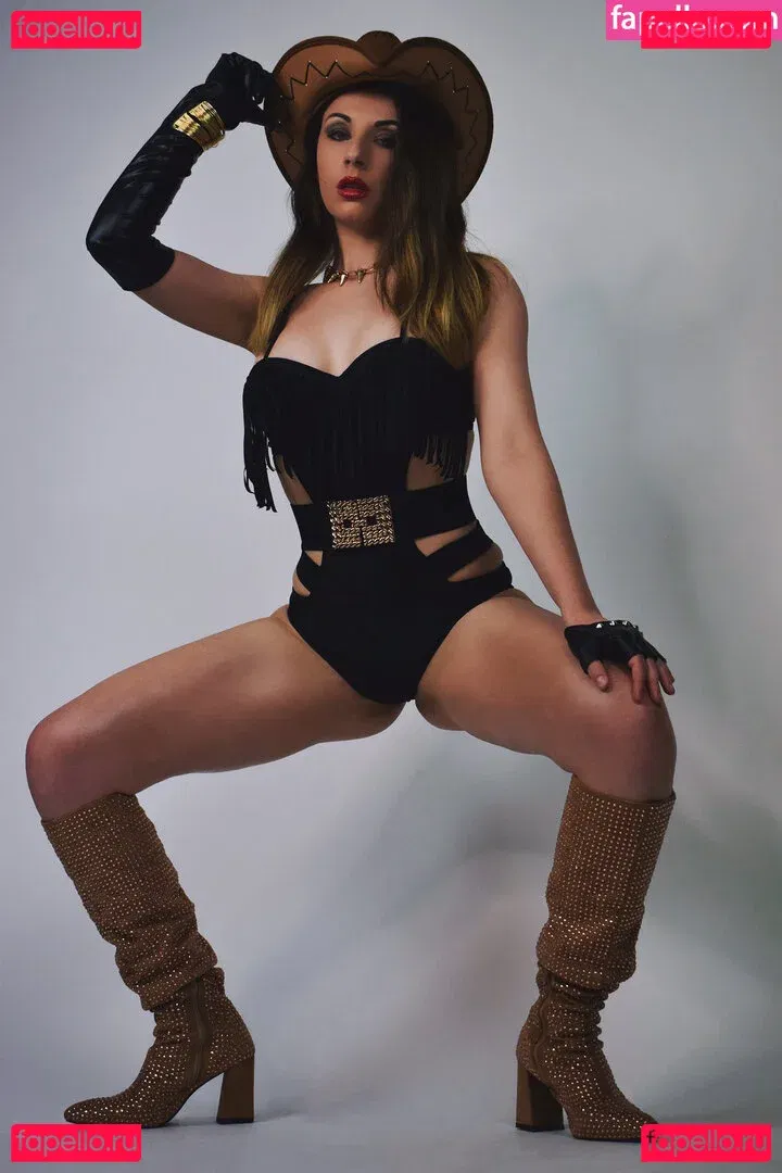 Türbaniçe Onlyfans Photo Gallery 