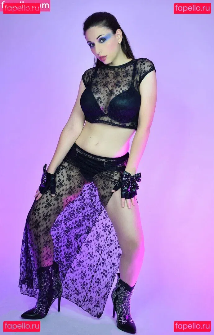 Türbaniçe Onlyfans Photo Gallery 