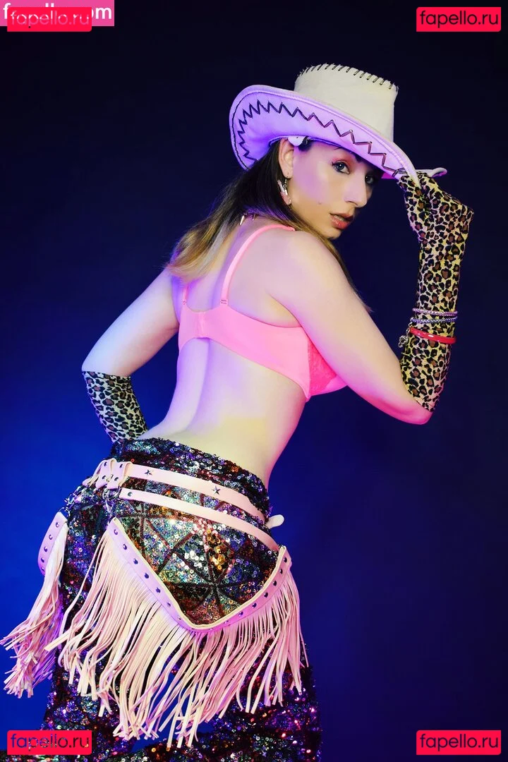 Türbaniçe Onlyfans Photo Gallery 