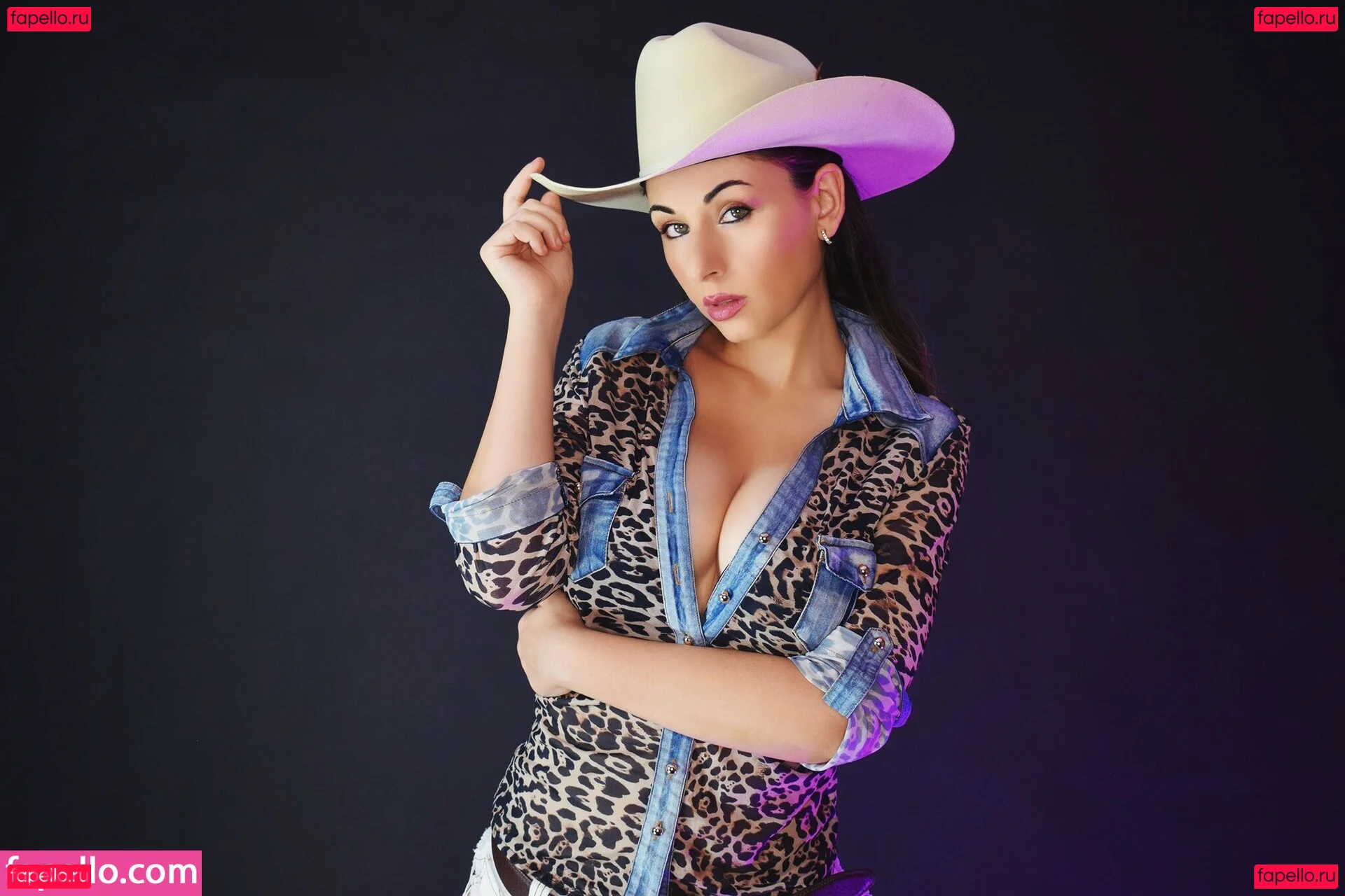 Türbaniçe Onlyfans Photo Gallery 