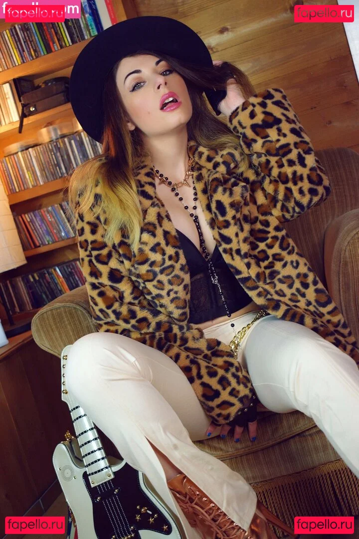 Türbaniçe Onlyfans Photo Gallery 