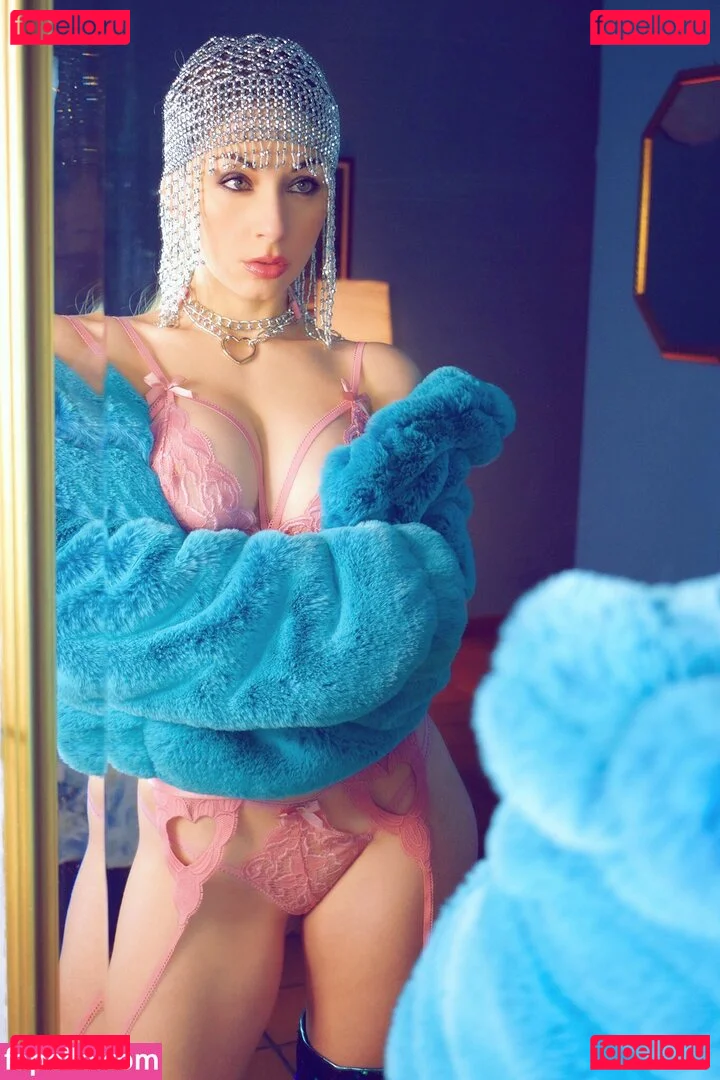 Türbaniçe Onlyfans Photo Gallery 