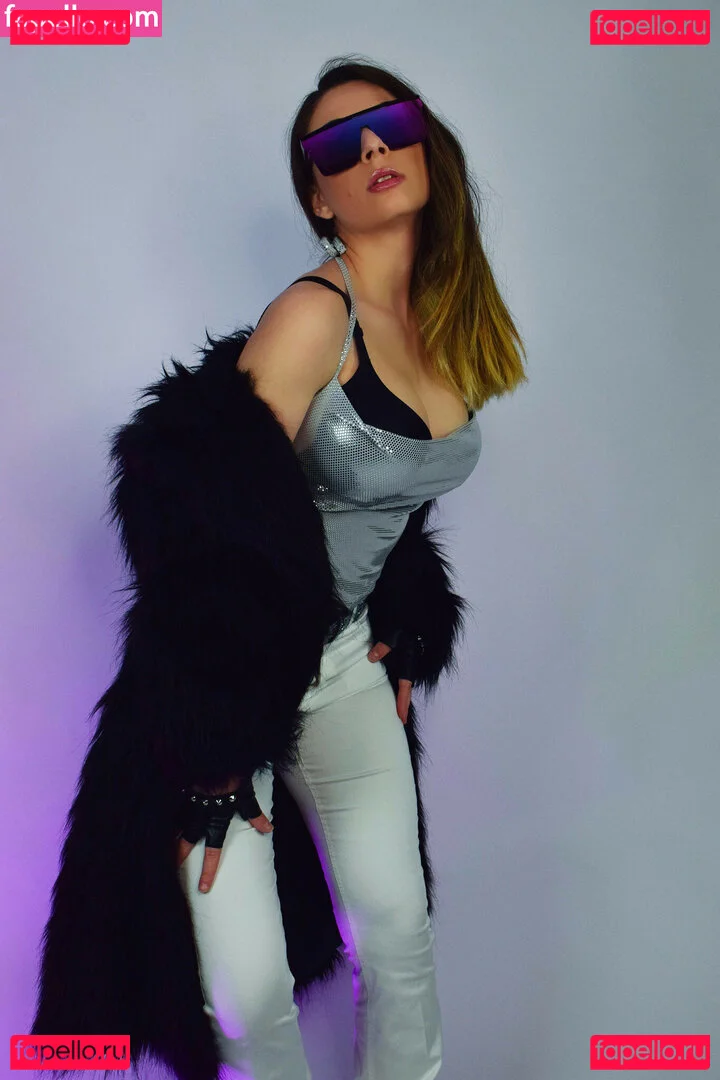 Türbaniçe Onlyfans Photo Gallery 