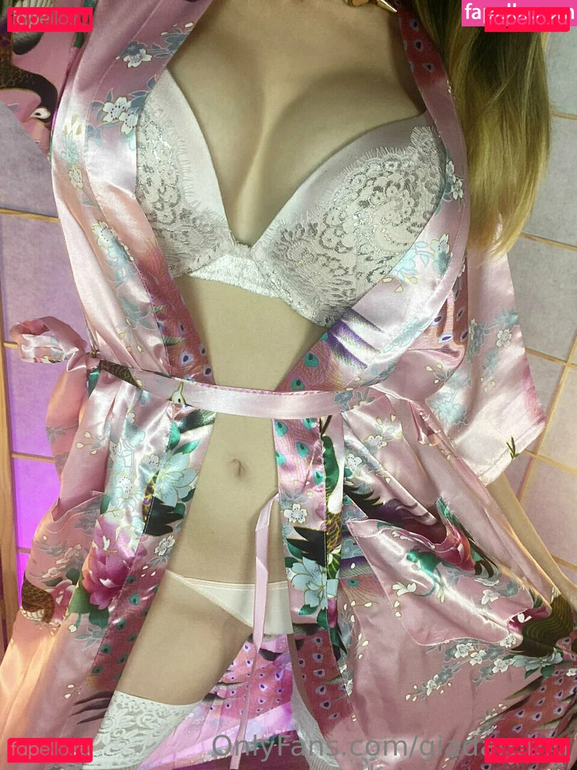 Türbaniçe Onlyfans Photo Gallery 