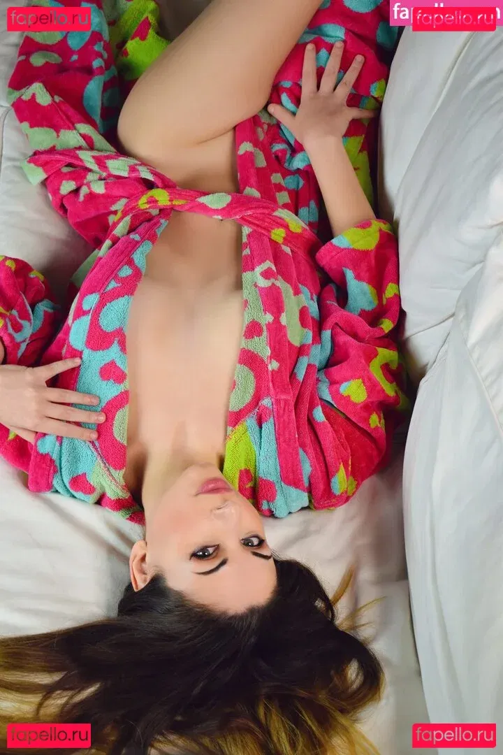 Türbaniçe Onlyfans Photo Gallery 