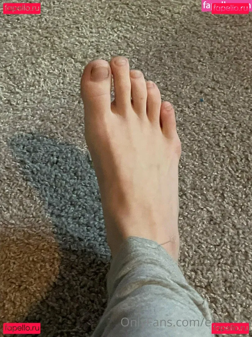 eliza.xcx Onlyfans Photo Gallery 