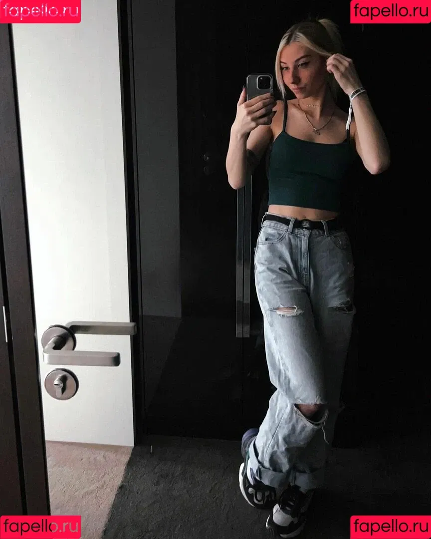 veylaneey Onlyfans Photo Gallery 