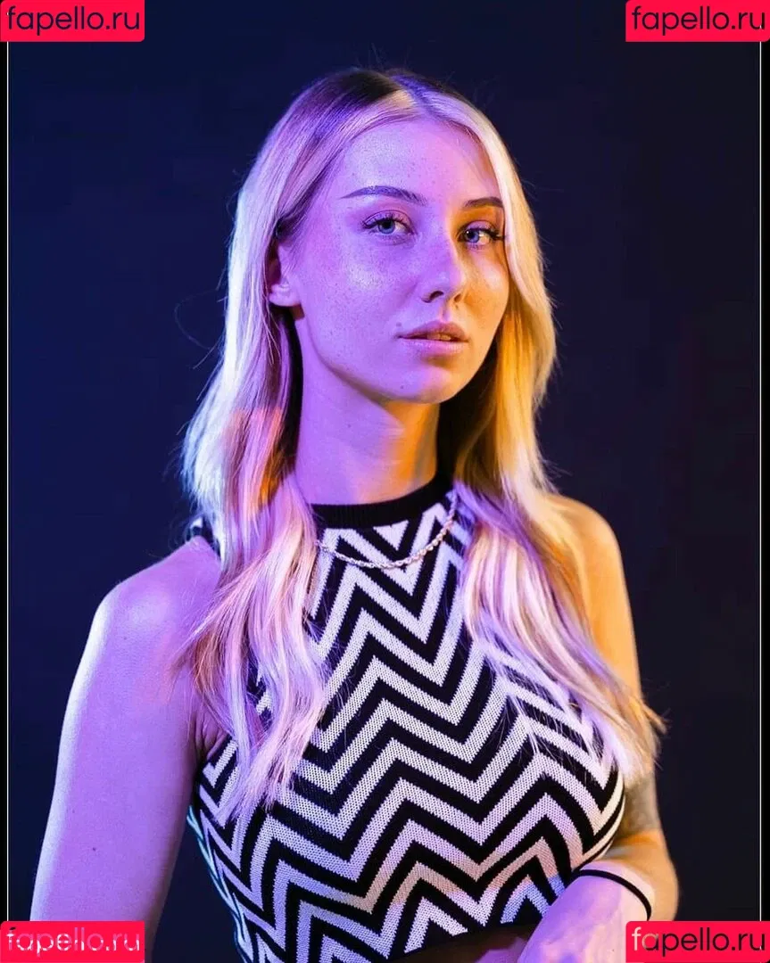 veylaneey Onlyfans Photo Gallery 