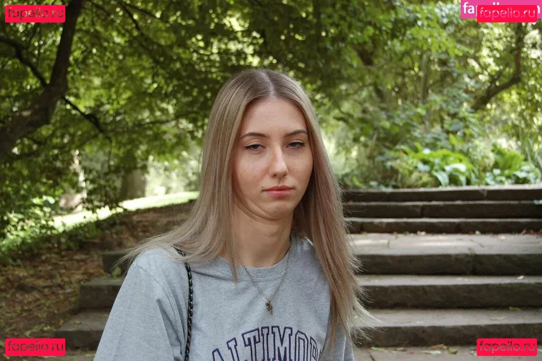 veylaneey Onlyfans Photo Gallery 