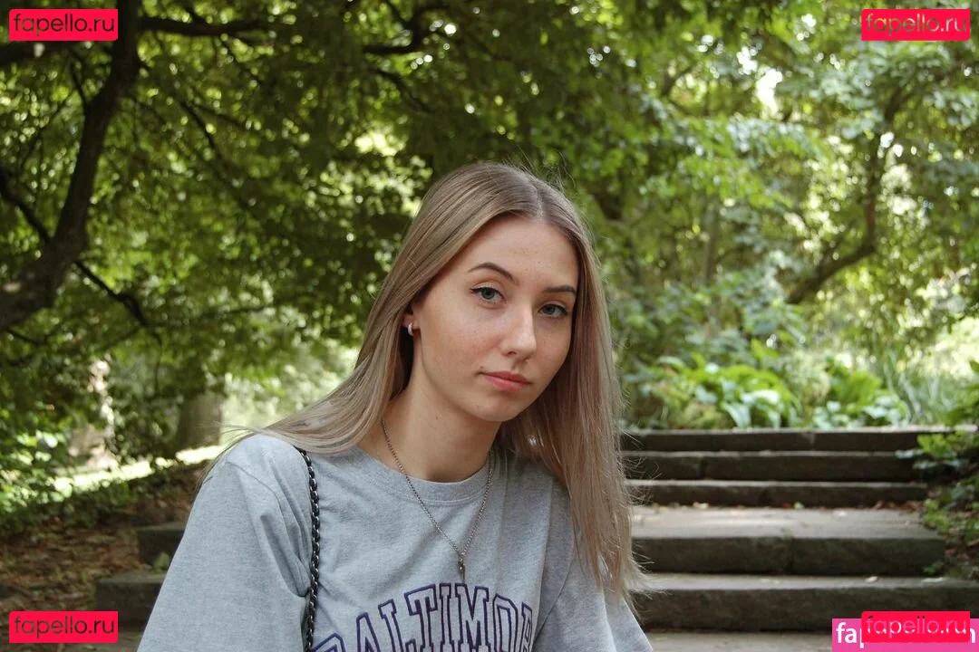 veylaneey Onlyfans Photo Gallery 