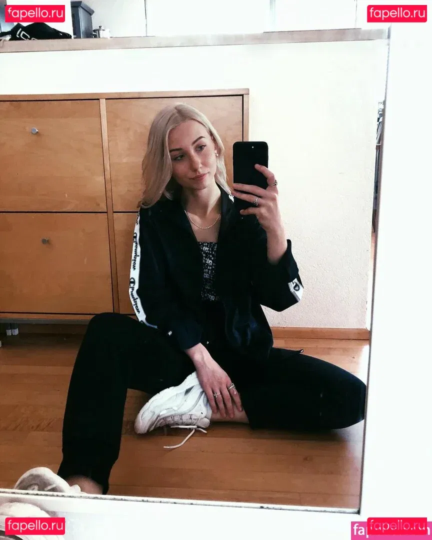 veylaneey Onlyfans Photo Gallery 