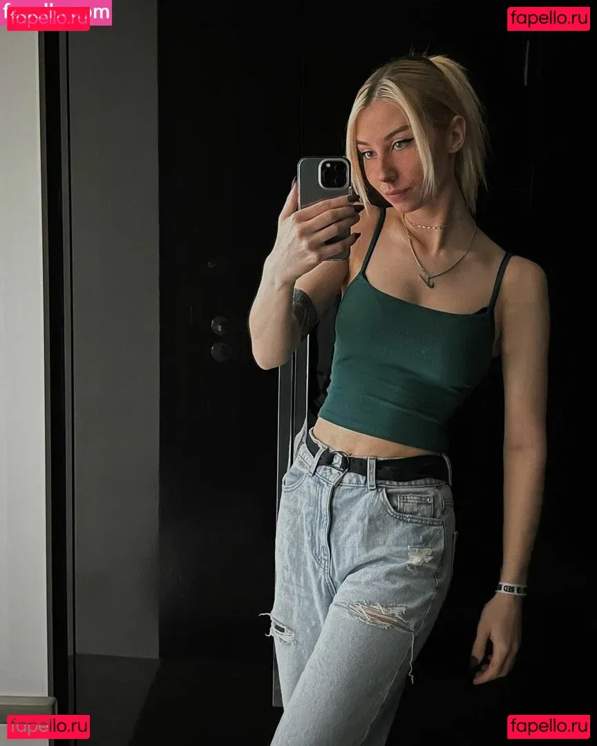 veylaneey Onlyfans Photo Gallery 