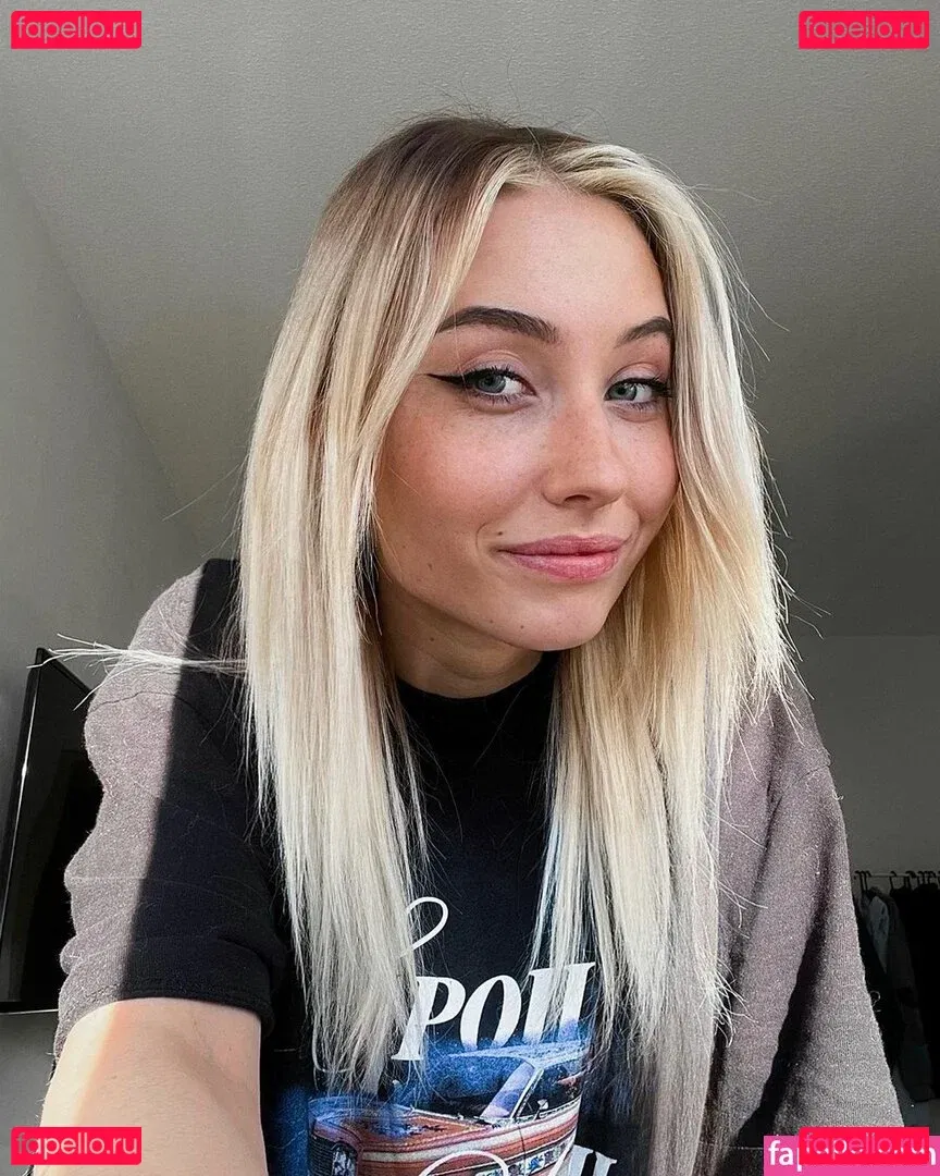 veylaneey Onlyfans Photo Gallery 