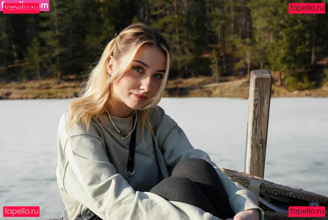 veylaneey Onlyfans Photo Gallery 