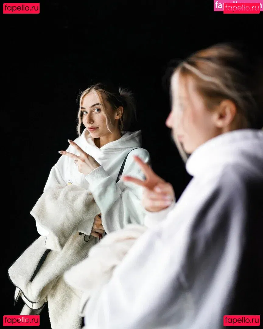 veylaneey Onlyfans Photo Gallery 