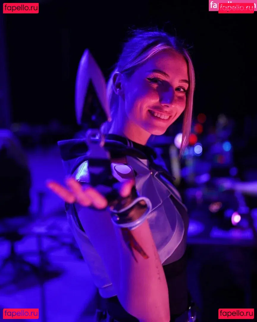 veylaneey Onlyfans Photo Gallery 