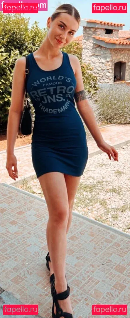 veylaneey Onlyfans Photo Gallery 