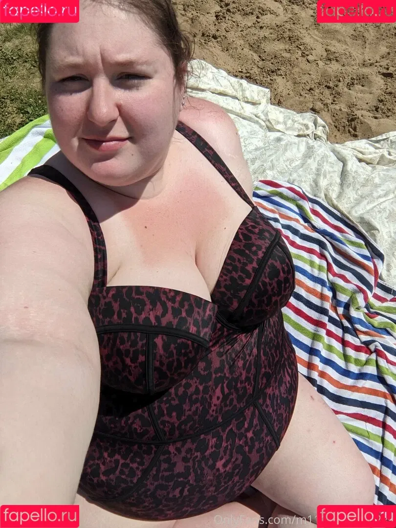 m1111211111221 Onlyfans Photo Gallery 