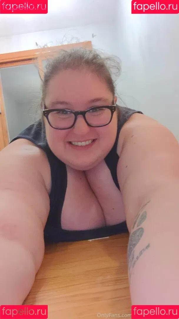 m1111211111221 Onlyfans Photo Gallery 