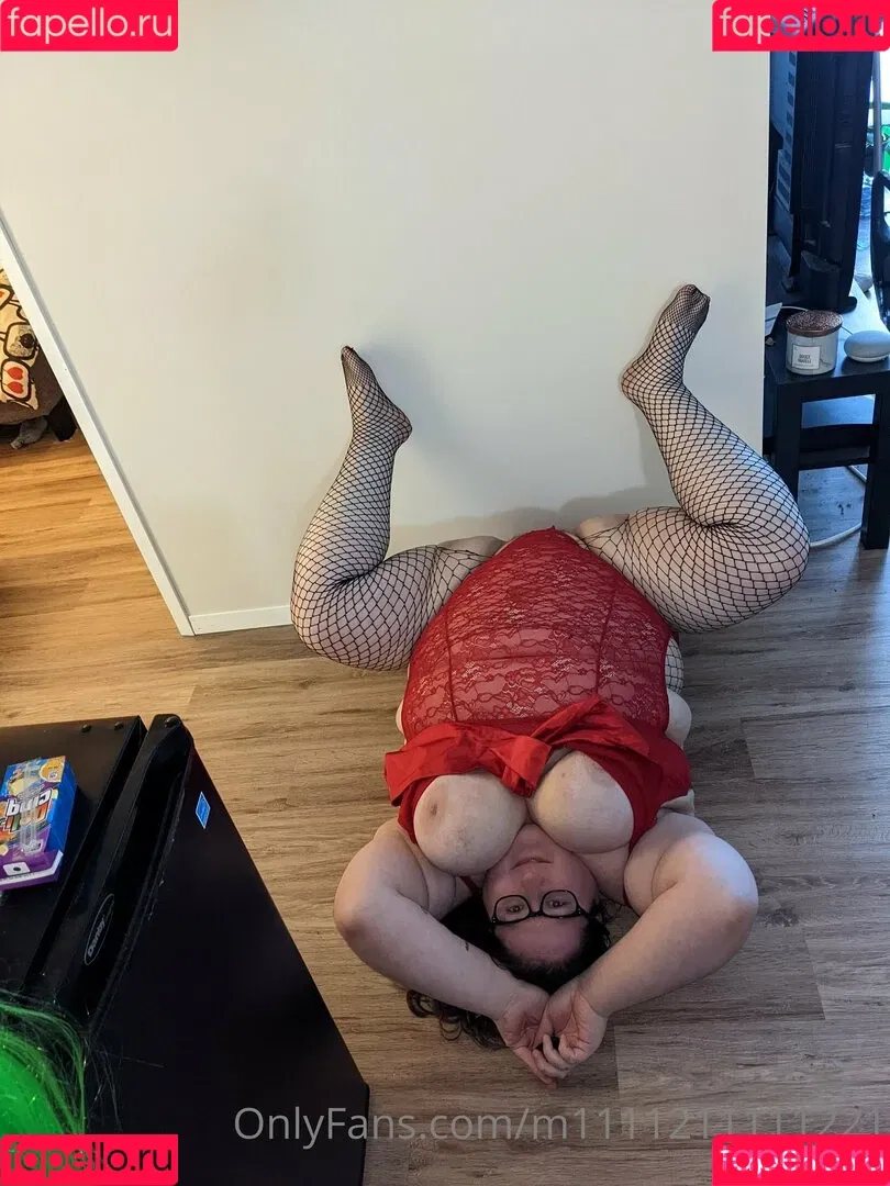 m1111211111221 Onlyfans Photo Gallery 