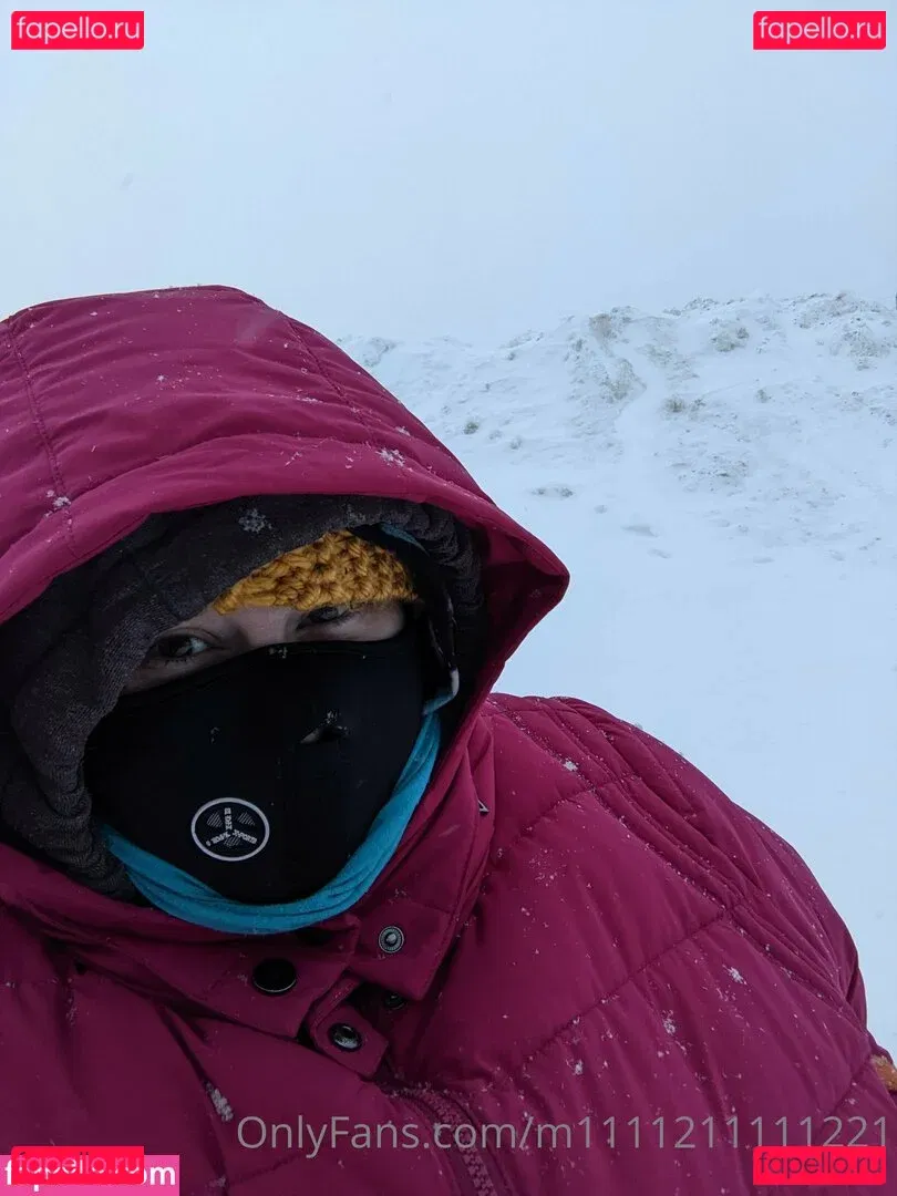 m1111211111221 Onlyfans Photo Gallery 