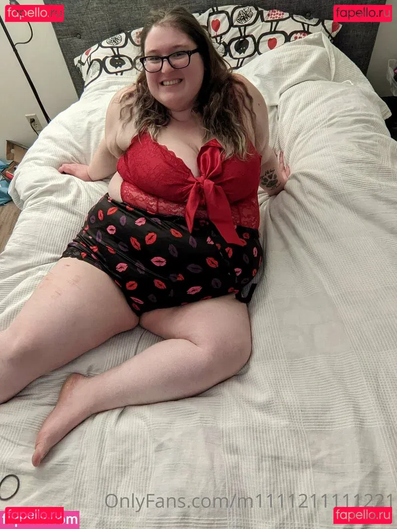 m1111211111221 Onlyfans Photo Gallery 