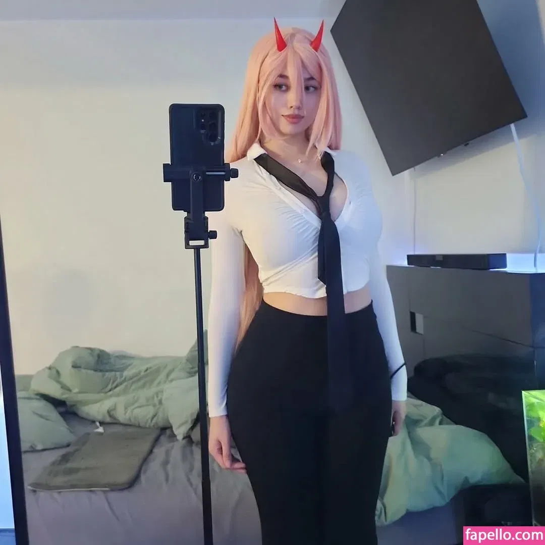 qilin.anh Onlyfans Photo Gallery 