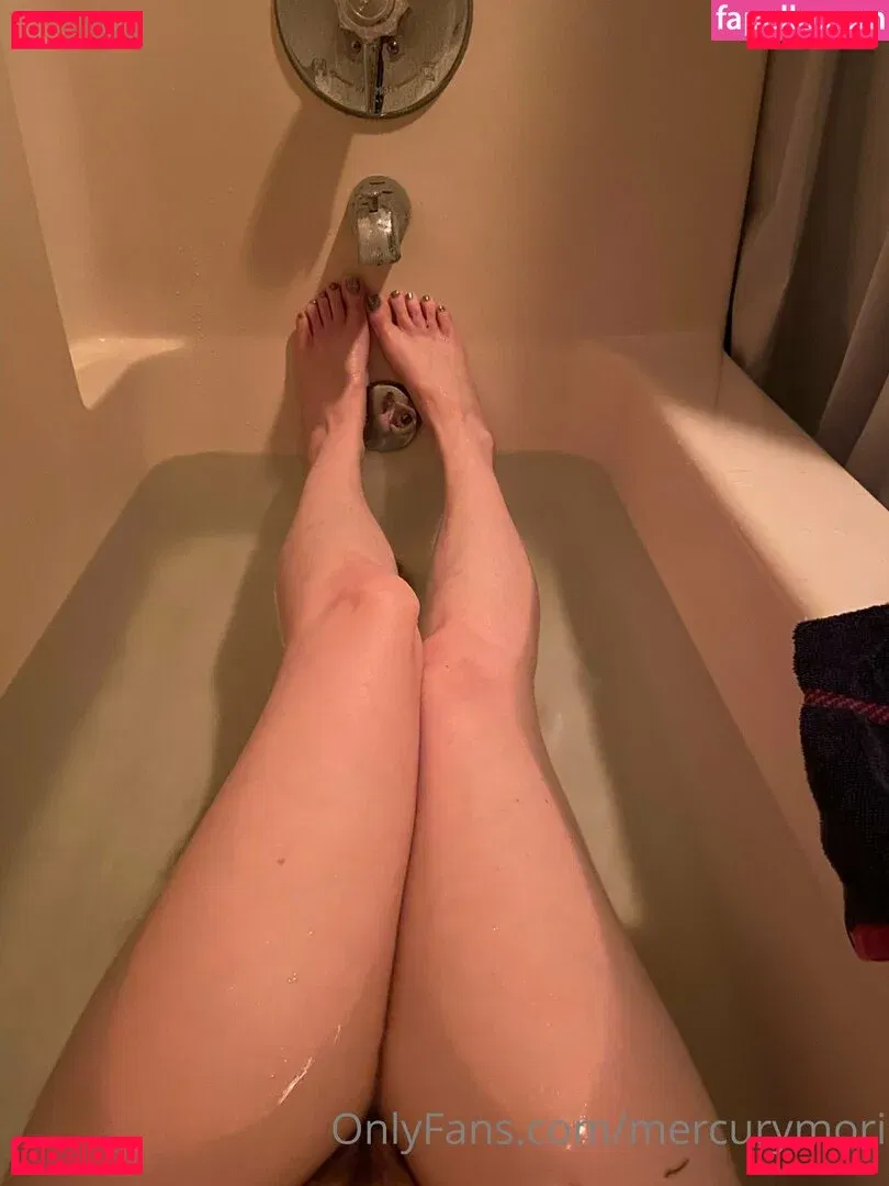 mercurymori Onlyfans Photo Gallery 